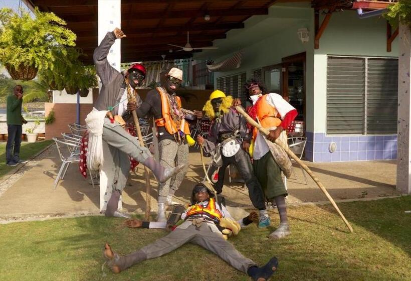 تختخواب و صبحانه Casa Congo & Casa Rayo Verde   Restaurante   Galeria De Arte