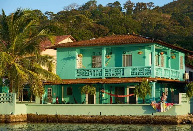تختخواب و صبحانه Casa Congo & Casa Rayo Verde   Restaurante   Galeria De Arte