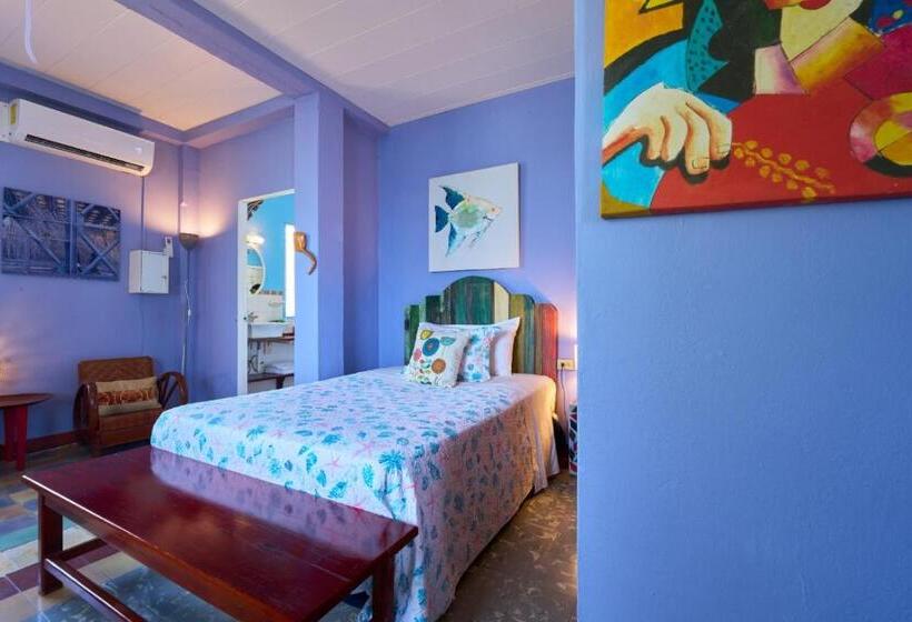 تختخواب و صبحانه Casa Congo & Casa Rayo Verde   Restaurante   Galeria De Arte