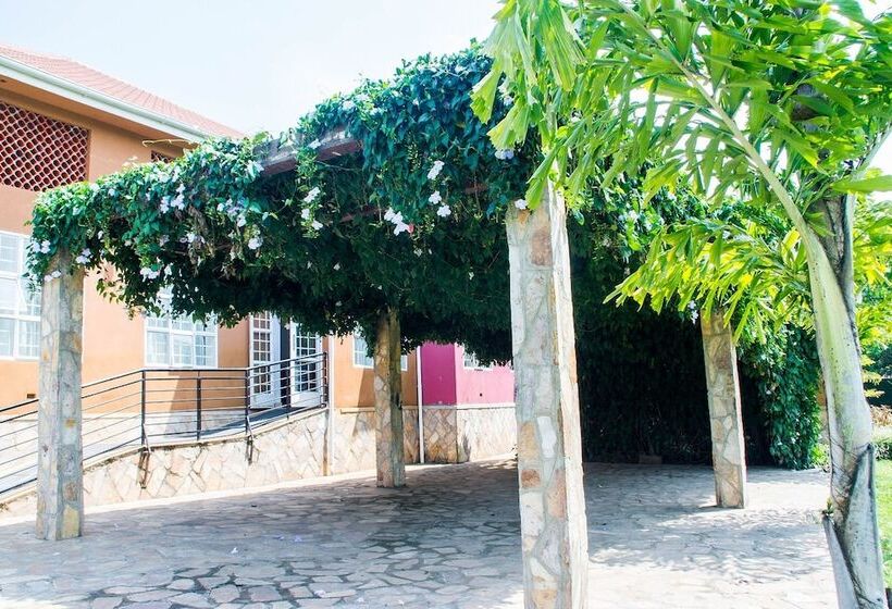 هتل Kabalega Resort   Masindi