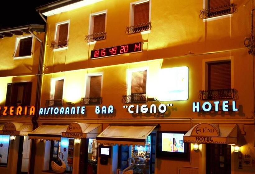 فندق Ristorante Cigno