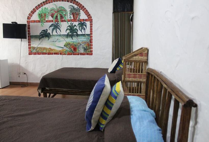 هتل San Carlos Beach Inn