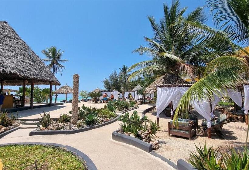 Reef & Beach Resort   Spa Jambiani
