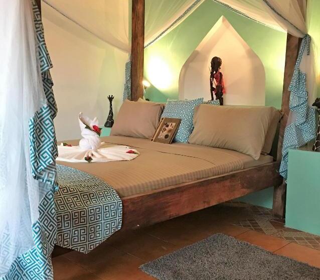 Reef & Beach Resort   Spa Jambiani