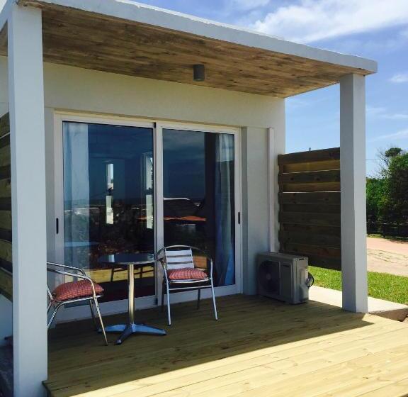 Unique Hotel & Suites