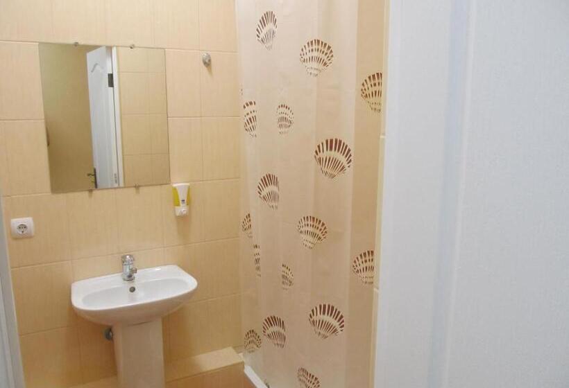 فندق صغير Mini Hotel Na Pidgradskiy