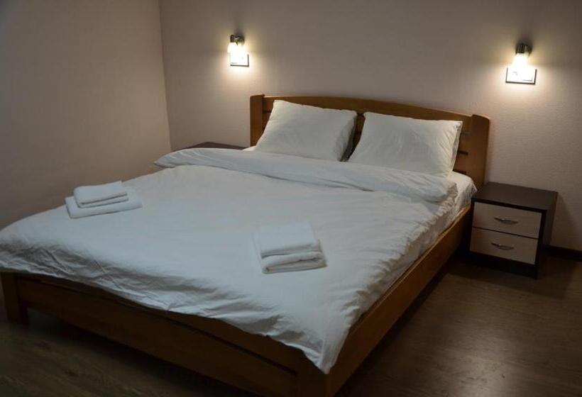 Hostel Vshokoladi