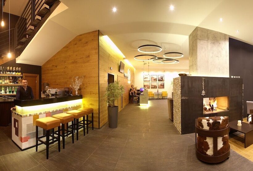 هتل F&b Spa Resort