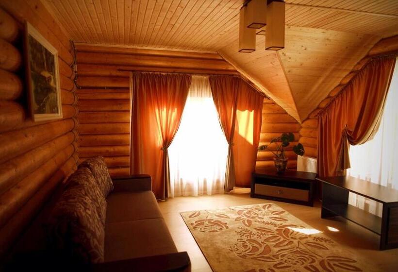 هتل Oasis Karpat