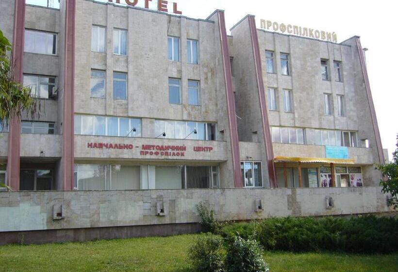 هتل Profspilkovyi