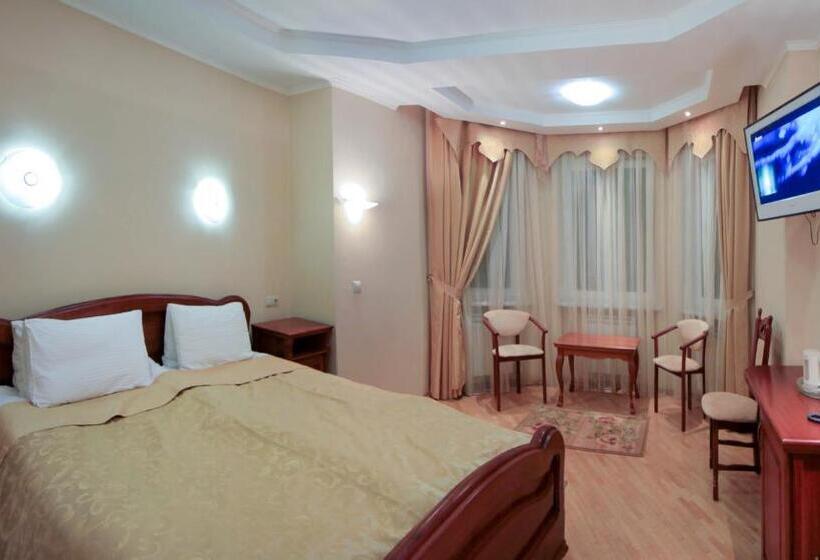 فندق Red Stone