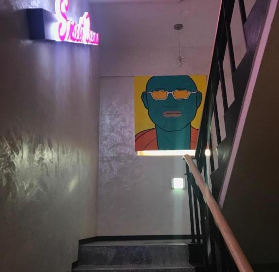 Khan Motel