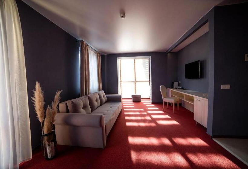 Sribni Leleky Hotel & Spa
