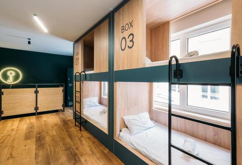 Yard Hostel & Coffee