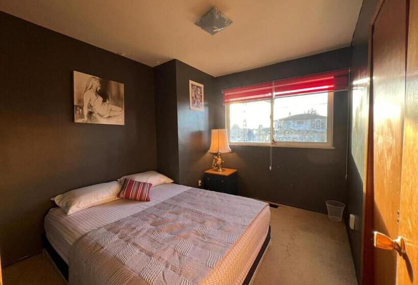 פנסיון Private Cozy Queen Room In North Delta