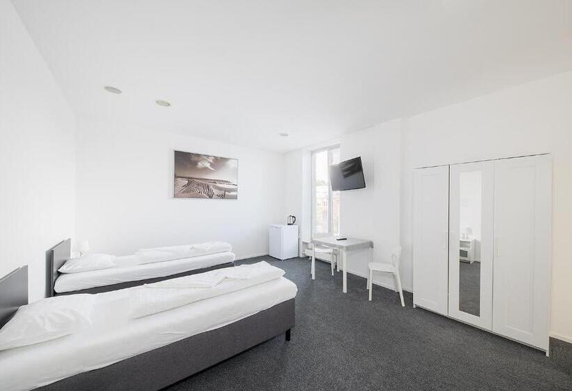& Hostel Letov
