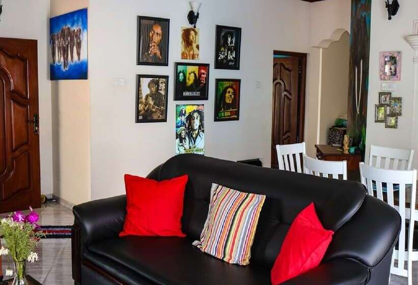 تختخواب و صبحانه Chamo Villa