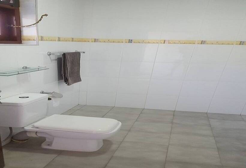 تختخواب و صبحانه Chamo Villa