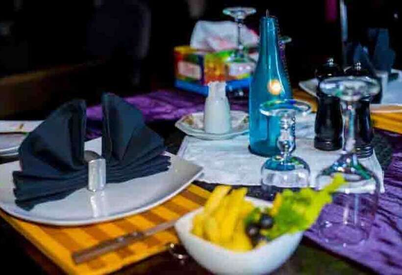 تختخواب و صبحانه Palms Villa