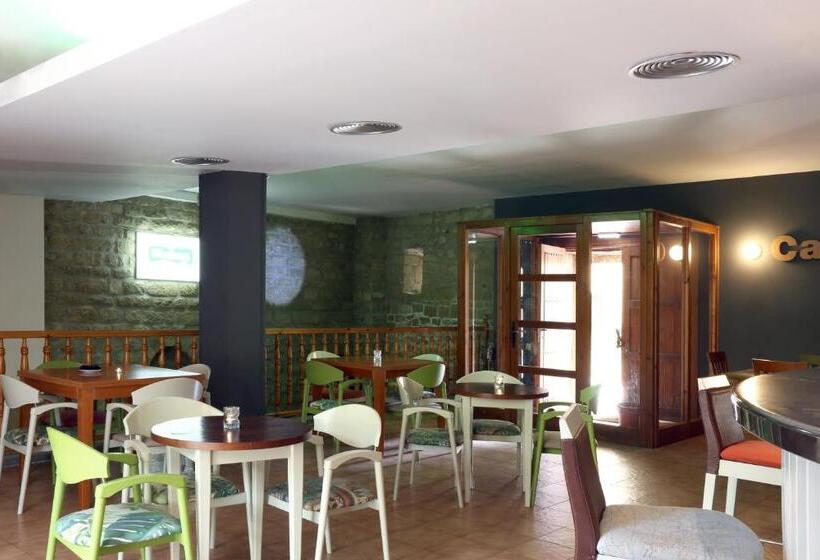 בית מלון כפרי Hospedería Sádaba