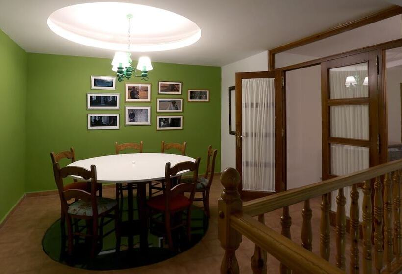 בית מלון כפרי Hospedería Sádaba