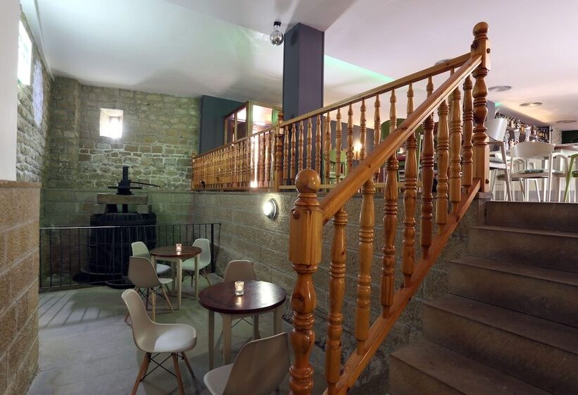 בית מלון כפרי Hospedería Sádaba