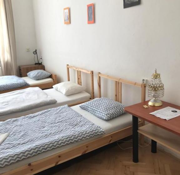 هتل Hostel Moravia Ostrava