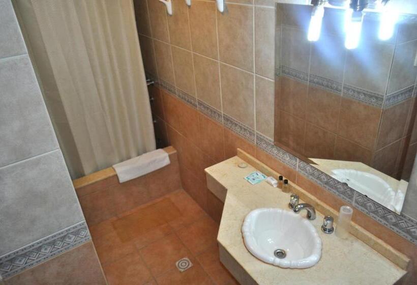 هتل La Fontana