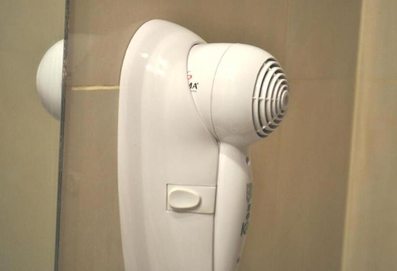 هتل La Fontana