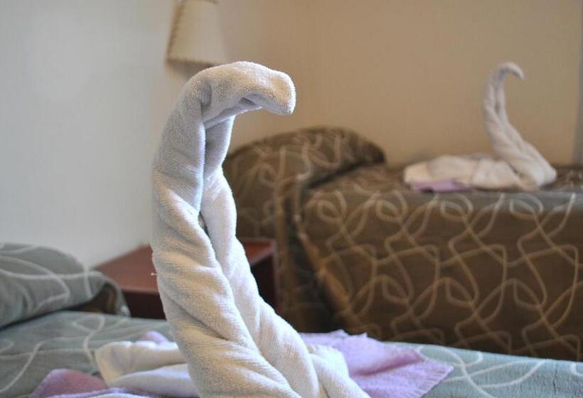 هتل La Fontana