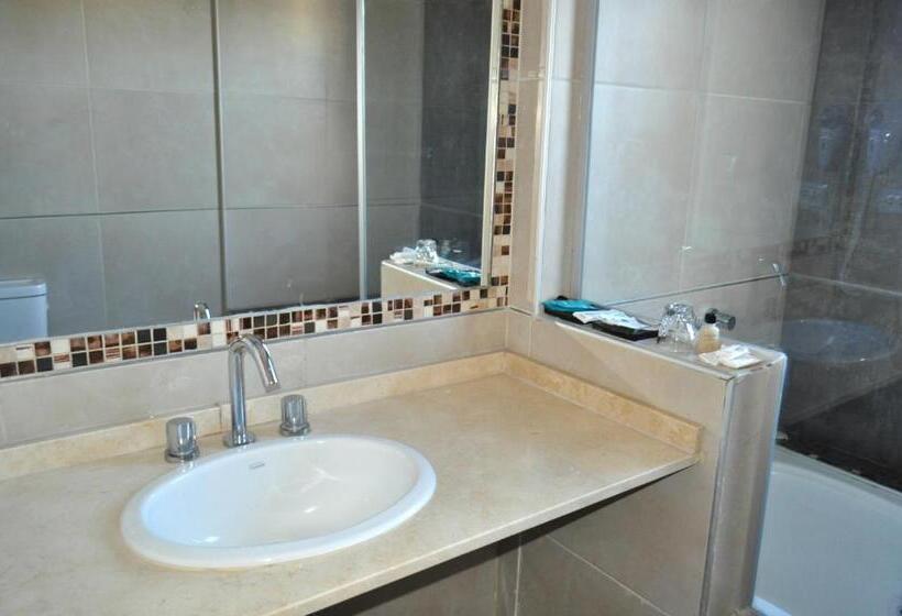 هتل La Fontana