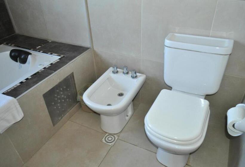 هتل La Fontana