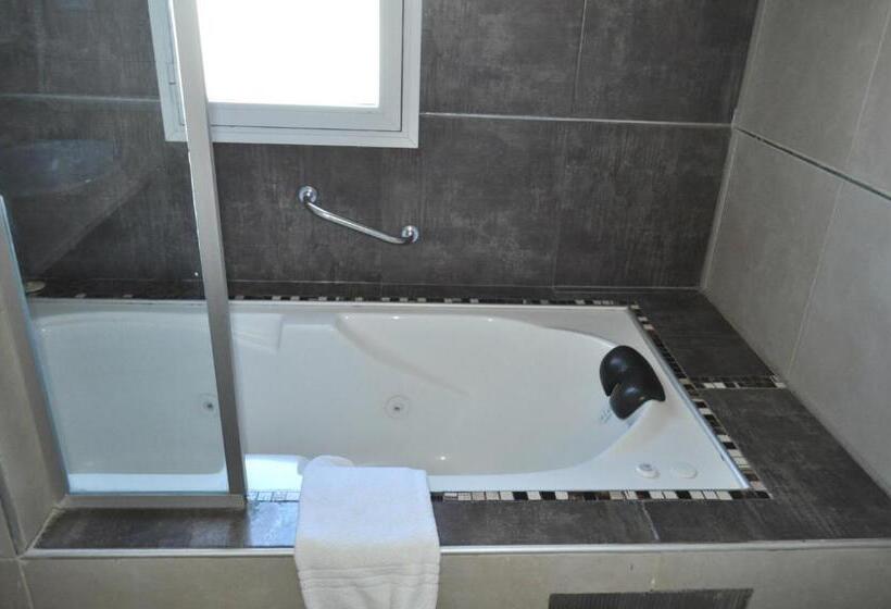 هتل La Fontana