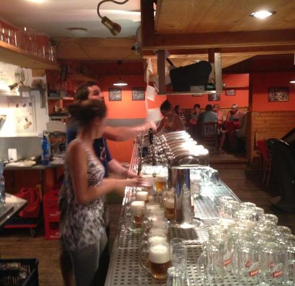هتل Saloon