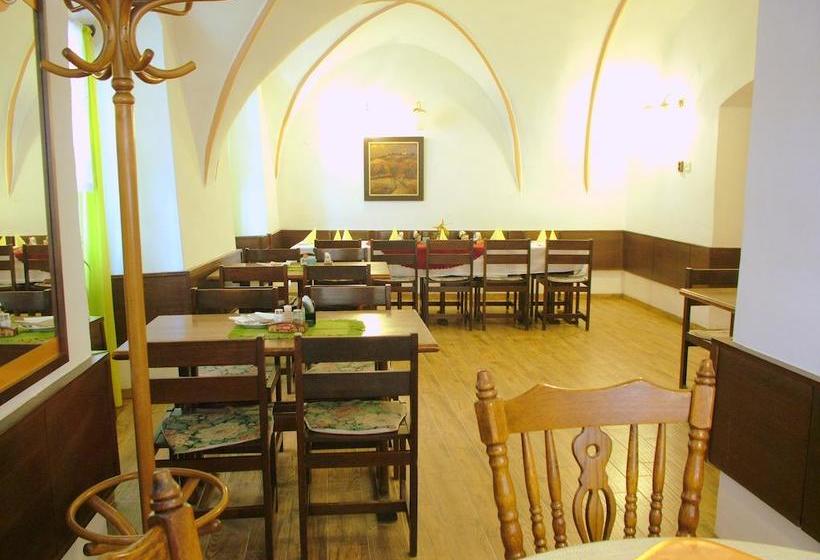 هتل Třebovská Restaurace