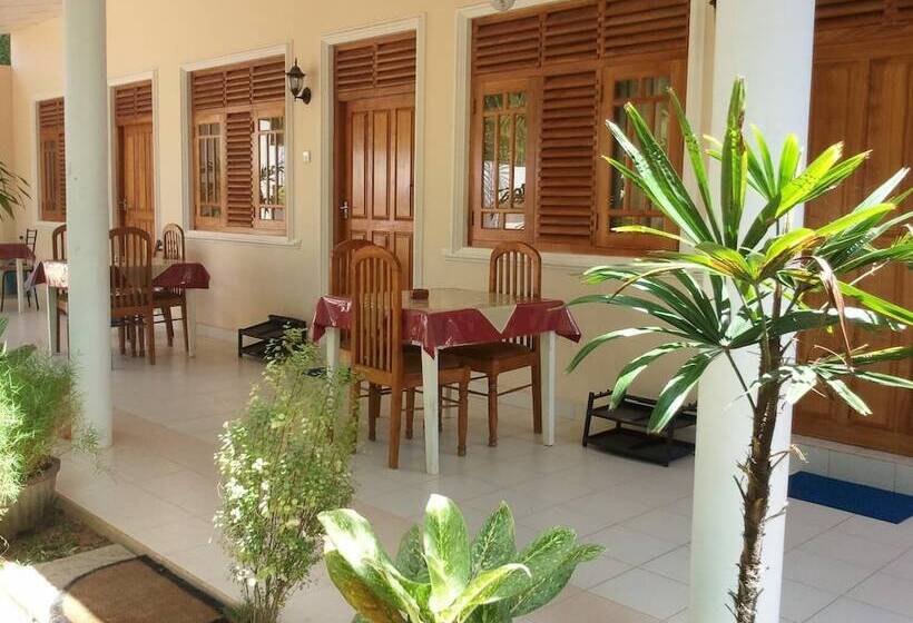 هتل Tissa Resort