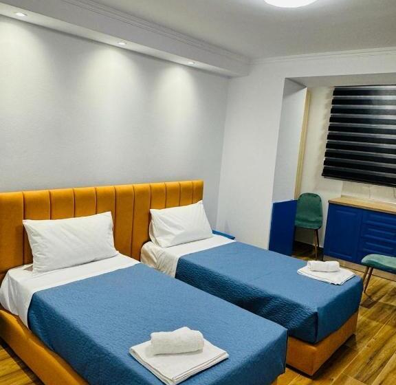 پانسیون Keli’s Apartment