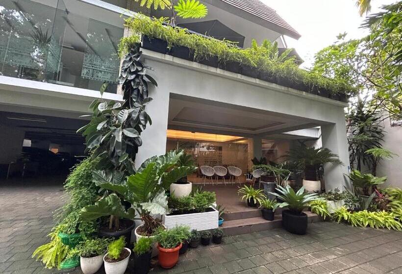 پانسیون Annie Kuca