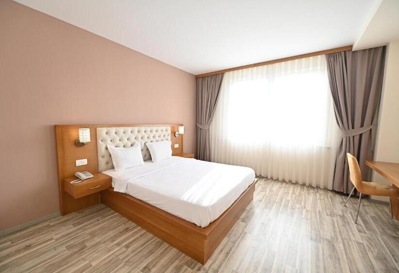 هتل La Villa
