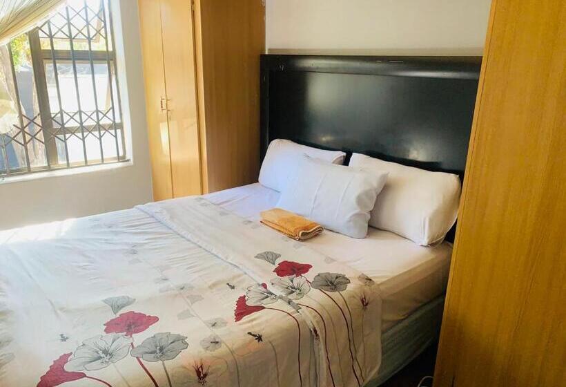 Пансион Slumber Lake Guest House