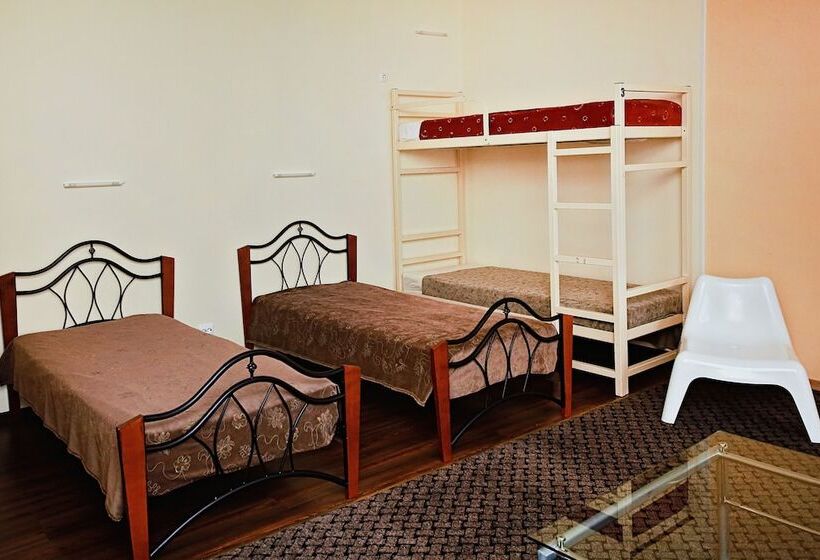 تختخواب و صبحانه Sleep In Bnb