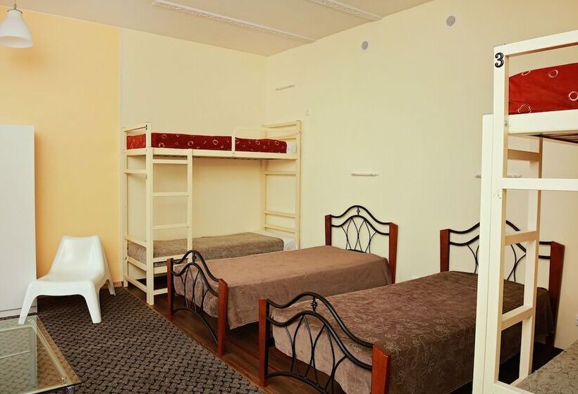 تختخواب و صبحانه Sleep In Bnb