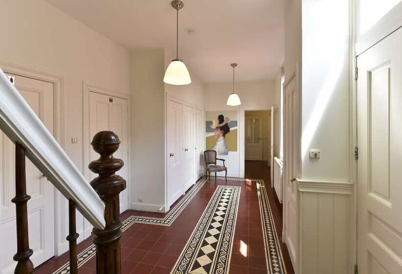 בית מלון כפרי De Gravin