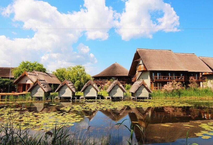 هتل Green Village Resort