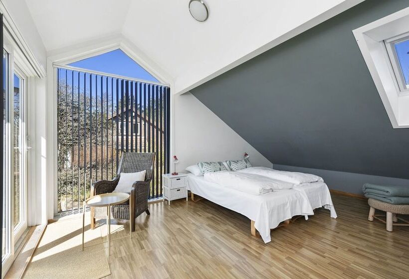 בית מלון כפרי åmøy Fjordferie