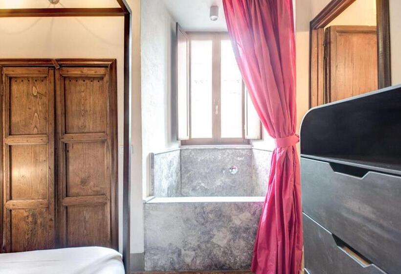 هتل Residenza Torre Colonna