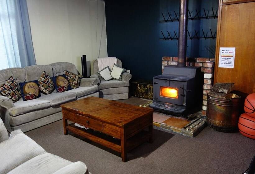 هاستل Big Tree Lodge Methven