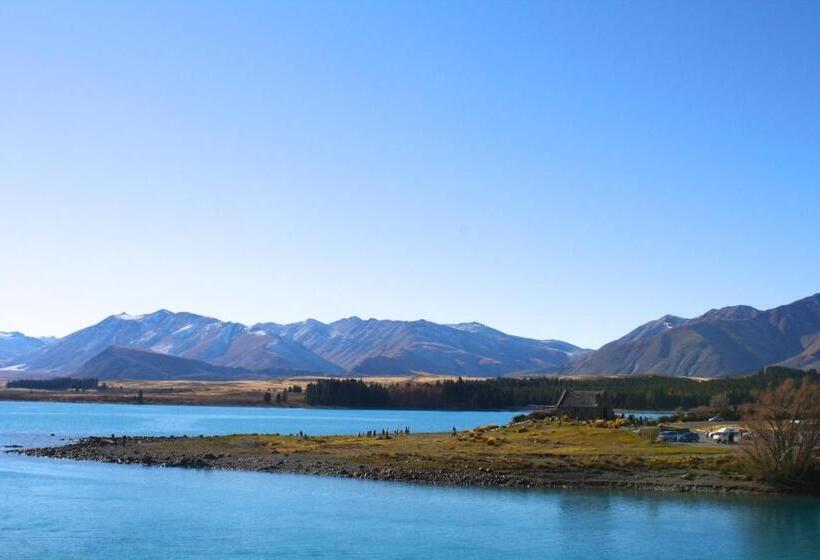 فندق صغير Lakes Edge Lodge
