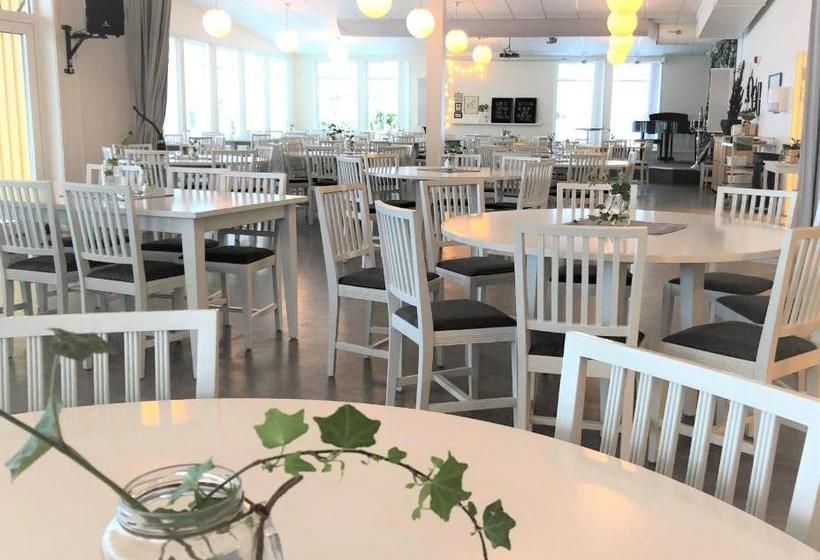 هاستل Storstrand Kursgård