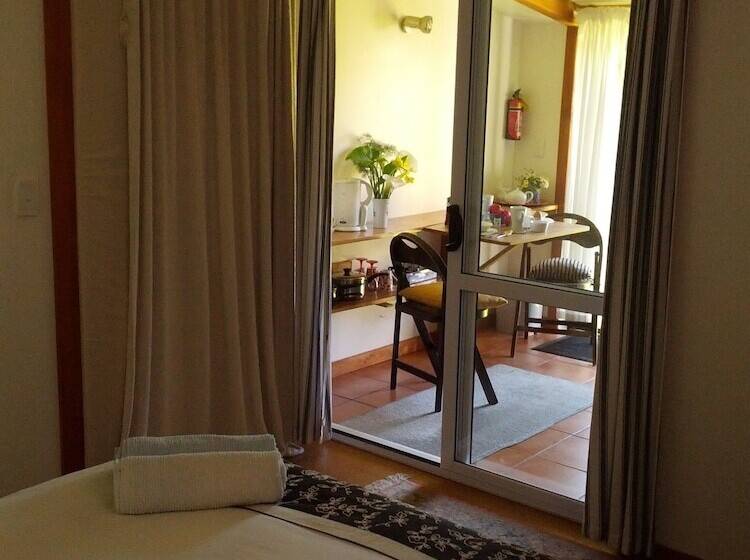 هاستل The Innlet, Country Apartments And Cottages